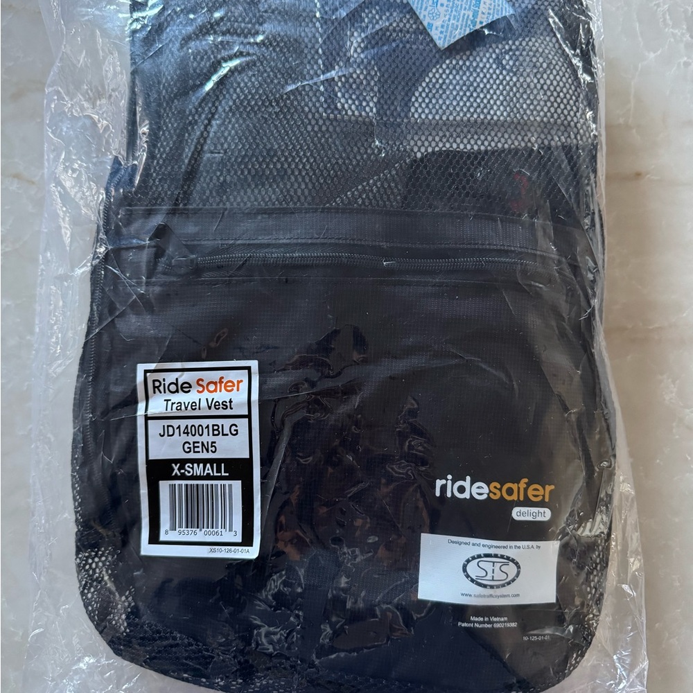 RideSafer Travel Vest GEN5 – X-Small – Black – Child Car Seat Alternative – NEW